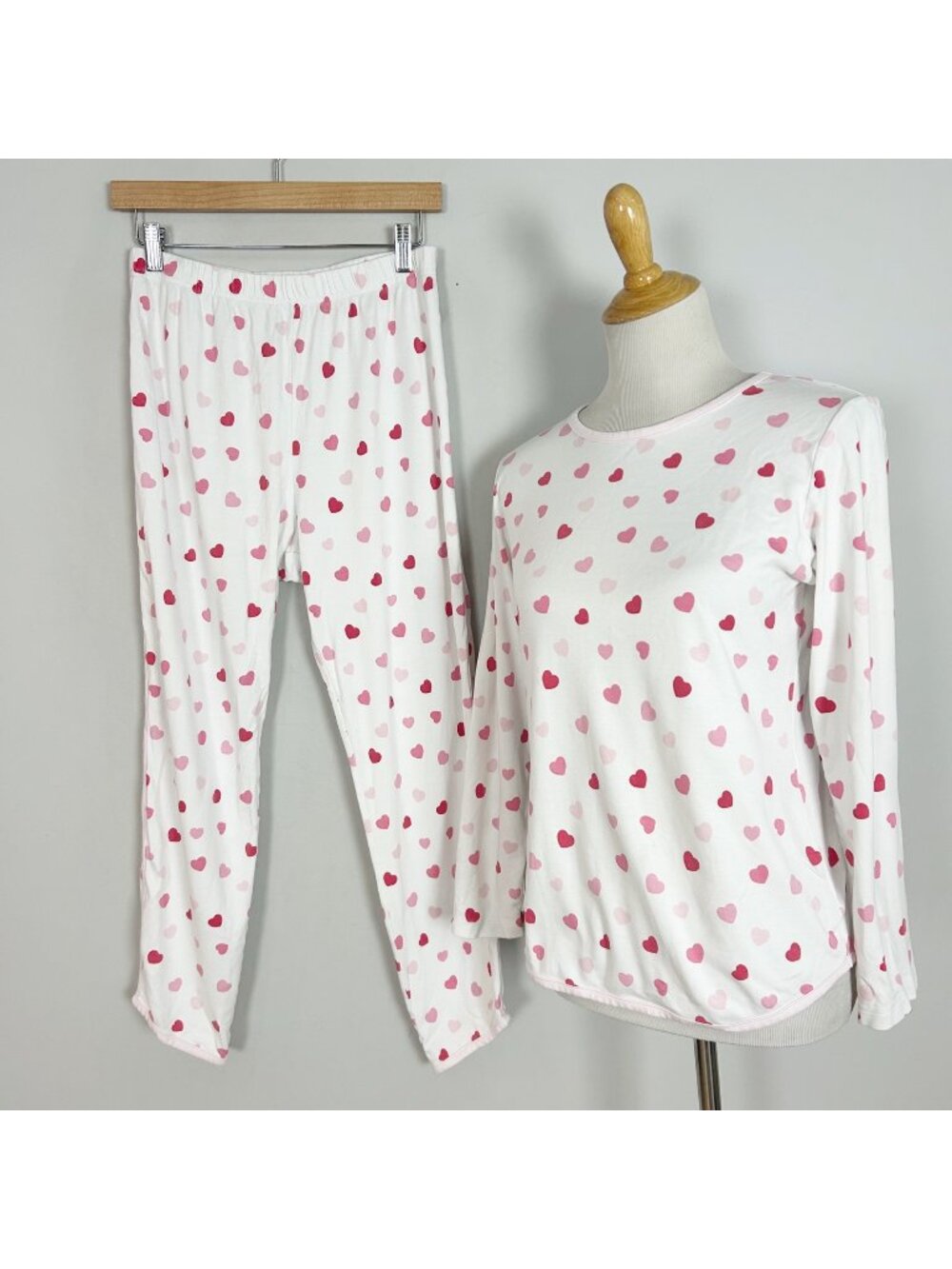 Little English Pajama Set White with Heart Print Size Medium Women's